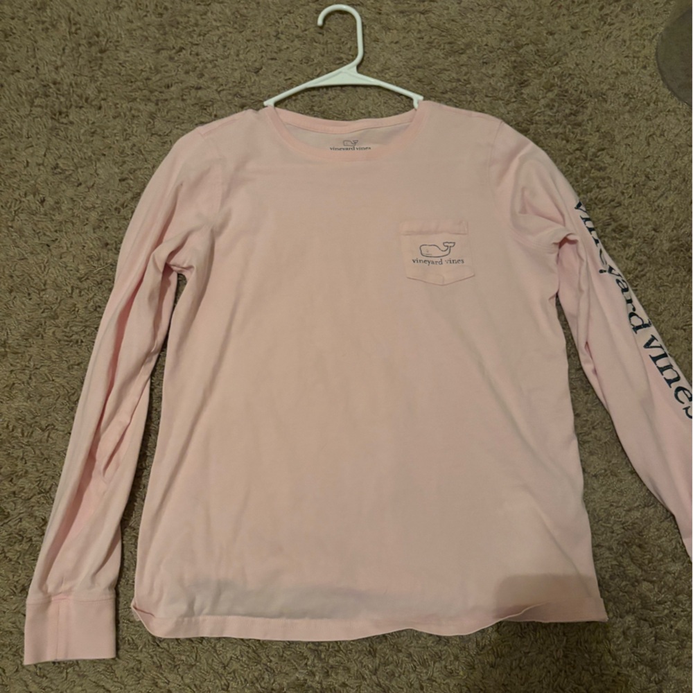 women’s vineyards vine shirt